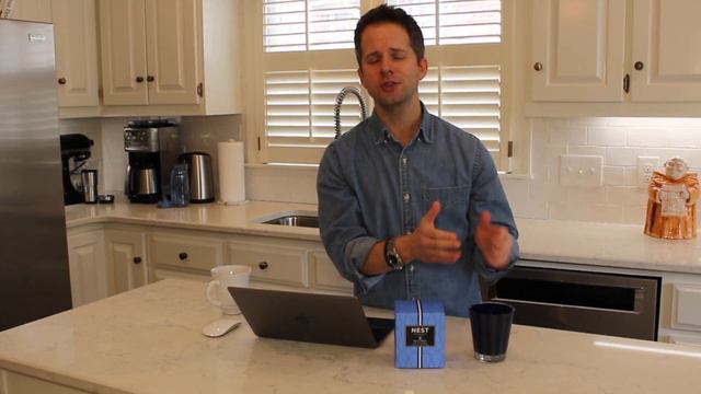 NEST Fragrances Blue Garden Candle Review смотреть онлайн