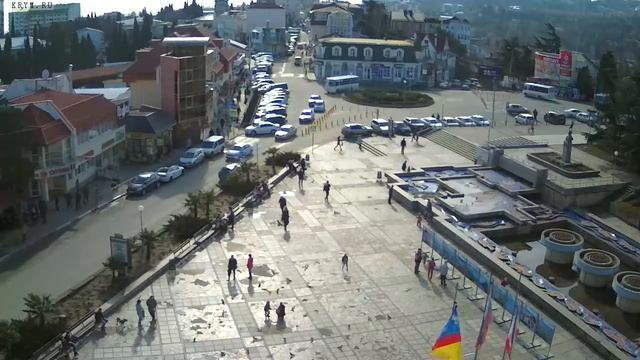 Вебкамера "Площадь Советская". Запись 16.02.2018 12:00:04 смотреть онлайн