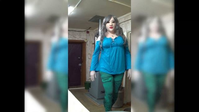 Female Mask, Blue Tunic, Green Jeggings, Heels Shoes смотреть онлайн