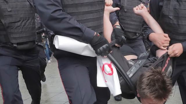 Задержание участников пикетов в Петербурге |новости | новостной блог | последние новости|