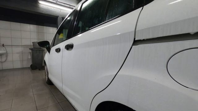 Už si niekedy videl Ford B-max? | Čistíme exteriér auta | vlog #2 смотреть онлайн
