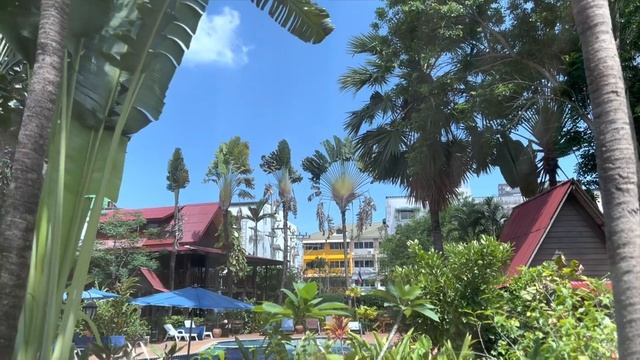 $30 Top Hotel Documentary - Interview & Beach Visit