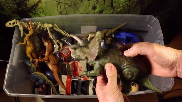 HUGE BOX DINOSAUR TOYS! Jurassic World 50 Gallon Surprise Box Fallen Kingdom T-Rex WD TOYS смотреть онлайн