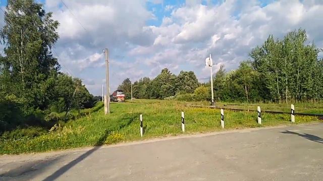 Тепловоз ТЭП-70 с пассажирским поездом номер 657Б Полоцк-Брест смотреть онлайн