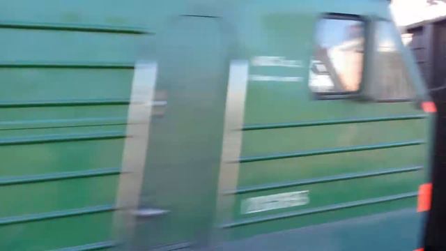 ВЛ10-046 с грузовым составом на станции Ступино смотреть онлайн