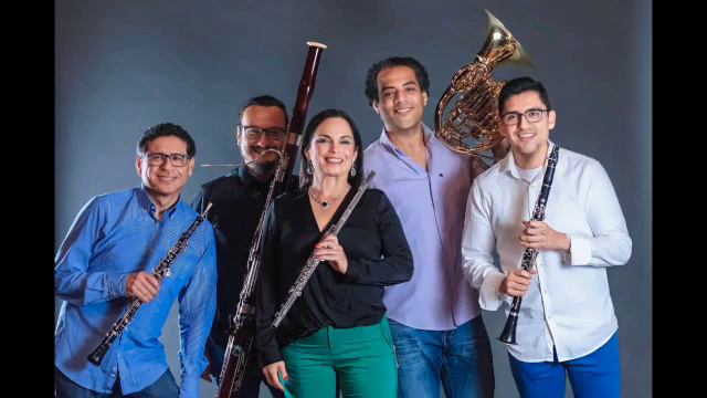 Malcom Arnold "Three Shanties" Mov. III - Tinto, Quinteto de Maderas смотреть онлайн