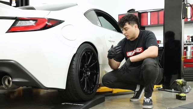 The 411 on wheel specs for the 22 BRZ - Basics on the BRZ Suspension and Wheel fitment смотреть онлайн