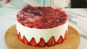 Пока есть КЛУБНИКА, надо сделать торт. Нежный "Фрезье" - Я - ТОРТодел!