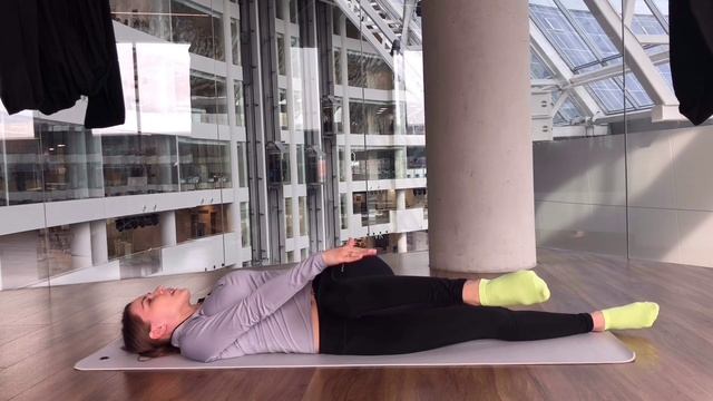 Фитнес для мамы в декрете - Выпуск 1 | Mothercare смотреть онлайн