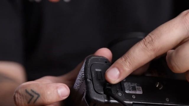 Adaptador Dummy de Bateria NP-FW50 com Cabo USB 3.0 Inteligente para Sony смотреть онлайн