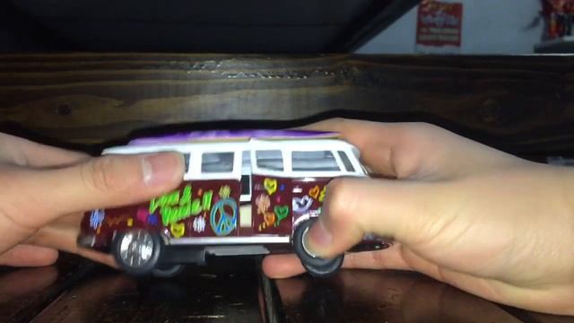 Volkswagon classical bus from Hawaii смотреть онлайн