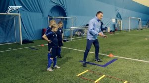 Академия футбола. Урок №3. Обыгрыш и отбор мяча