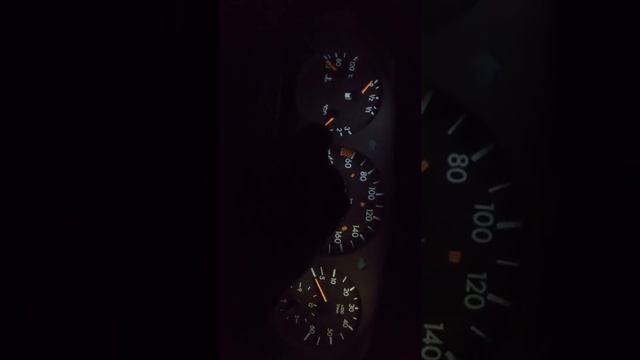 подсветка в салоне w124 теплый ламповый)) смотреть онлайн