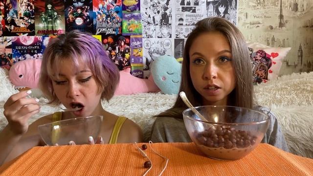 МУКБАНГ?ЗАВТРАК С NESGUIK/ШОКОЛАДНЫЕ ШАРИКИ С МОЛОКОМ/MUKBANG BREAKFAST with NESGUIK смотреть онлайн