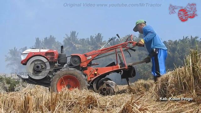 Yanmar Diesel Rotary Tractor Tilling Melon Field смотреть онлайн
