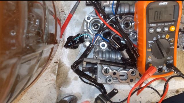 Subaru TR690 CVT Replacing a solenoid FXT SAGA 1 смотреть онлайн