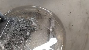 электролиз припоя в чистое олово ..mp4