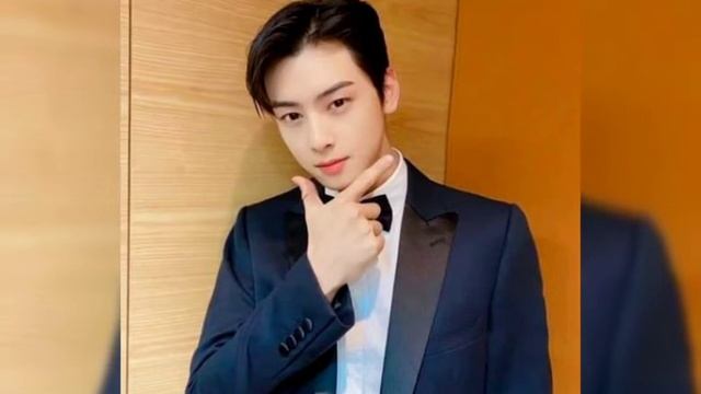 Suho (Eun Woo) X Jugyeong (Ga Young) X Han SeoJun (In Yeop)