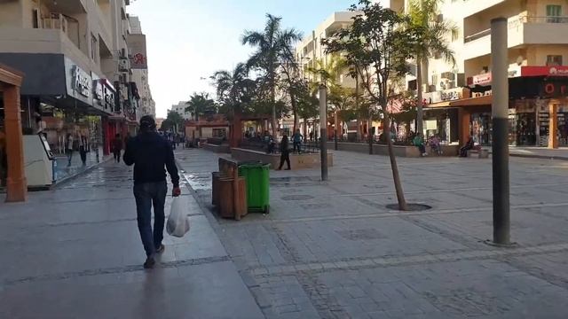 УБОЙНЫЙ ЕГИПЕТСКИЙ ФАСТФУД ? Уличная Еда Египта ?? КОШАРИ ?♂️ Что Едят Египтяне ? смотреть онлайн