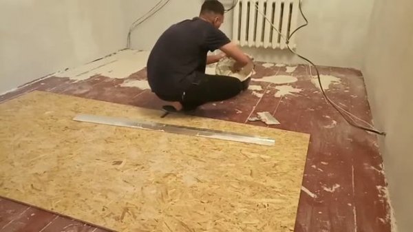 Выравнивание деревянных полов перед укладкой ламината