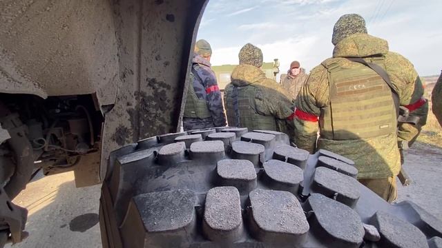 С Днем защитника Отечества