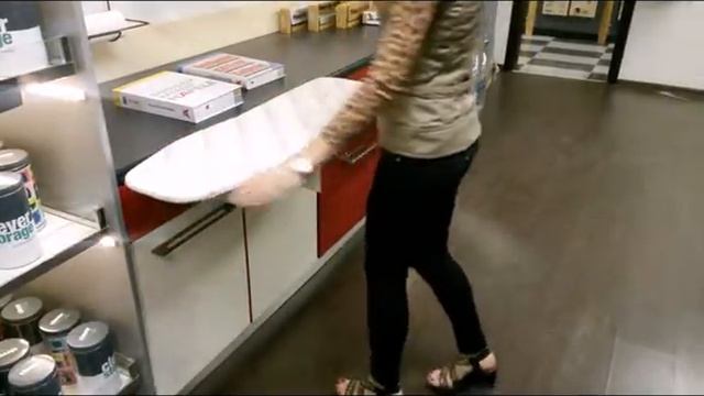 Выдвижная гладильная доска из ящика. HAFELE-SHOP.ru. смотреть онлайн