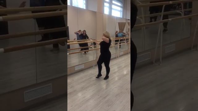 Проект “Московское долголетие”. Танец живота. Педагог Оксана Бабаева смотреть онлайн