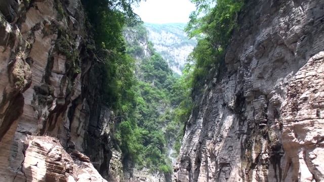 Самая большая в мире ГЭС "Три ущелья" смотреть онлайн