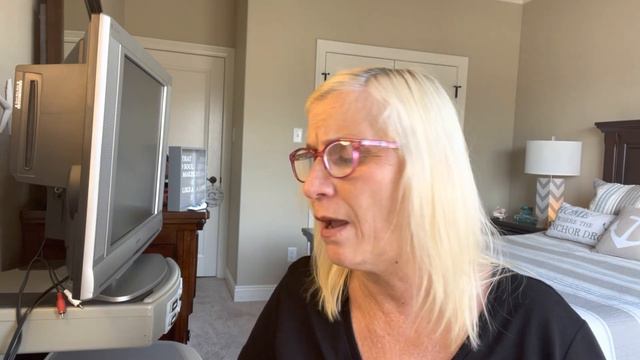 Shopping blind: Sephora favorites six must have beauty skin care items смотреть онлайн