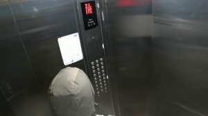 Умный лифт делает экскурсию по этажам пранк