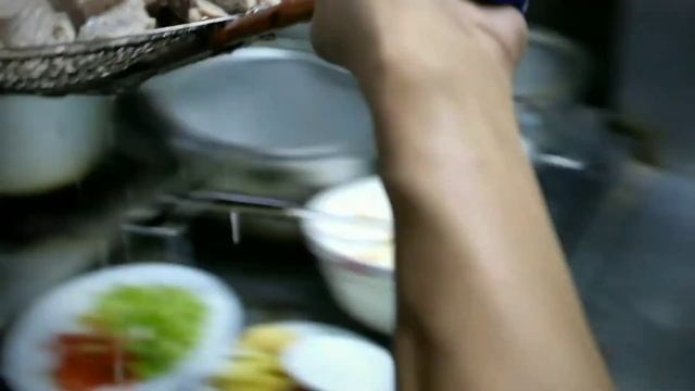 Как Готовят ЗМЕИНЫЙ СУП в ГУАНДУНЕ | КИТАЙСКАЯ Кухня _ Full-HD.mp4 смотреть онлайн