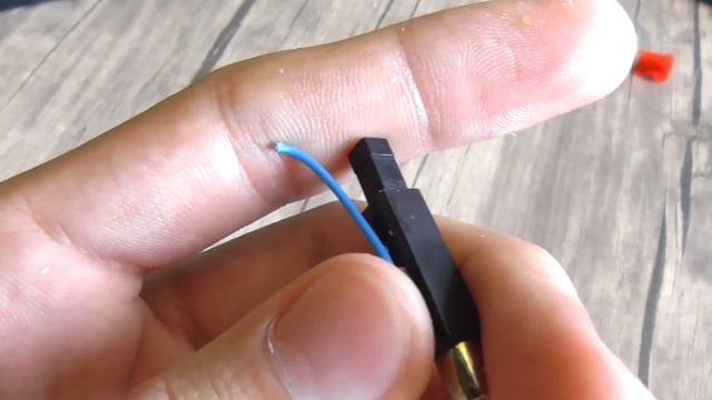 ВОЗМОЖНО ЛИ ЗАРЯДИТЬ ТЕЛЕФОН ОТ ЗАЖИГАЛКИ? / Зарядка от пъезоэлемента смотреть онлайн