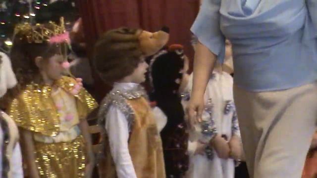 Детский сад "Тополёк" / Новый год 2011 смотреть онлайн