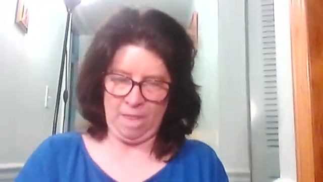 Live FREE Tarot reading + new Queen of the Moon Oracle card long wait 12 am closed hi Happy Frida смотреть онлайн