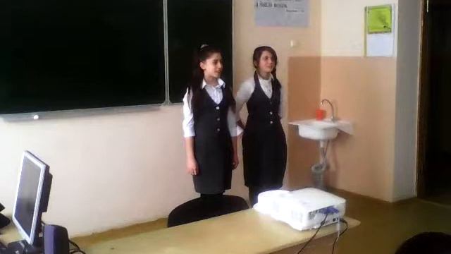 МКОУ "Аджидадинская СОШ" поют уч. 8 кл к празднику "День Защитника Отечества" смотреть онлайн