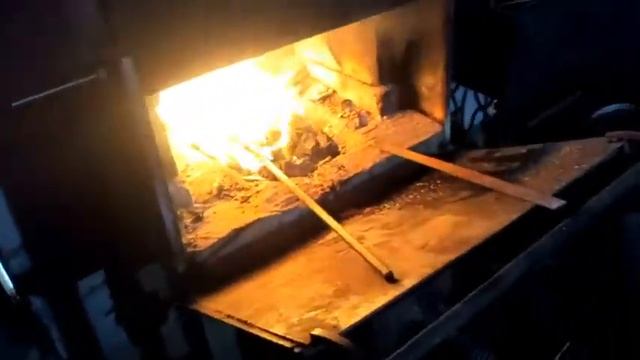 Самодельный угольный горн. смотреть онлайн