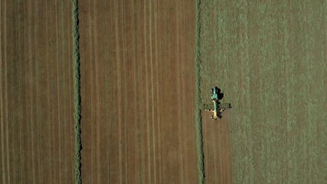 Заготовка сенажа в ЭкоНиве смотреть онлайн