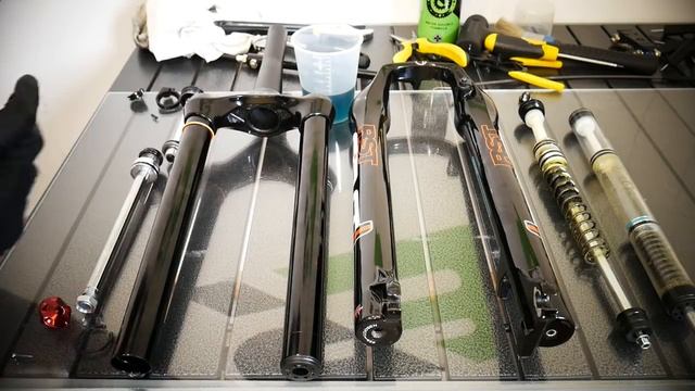 RST F1RST / FIRST Air Fork Service + 5 Problems You Might Come Across. смотреть онлайн