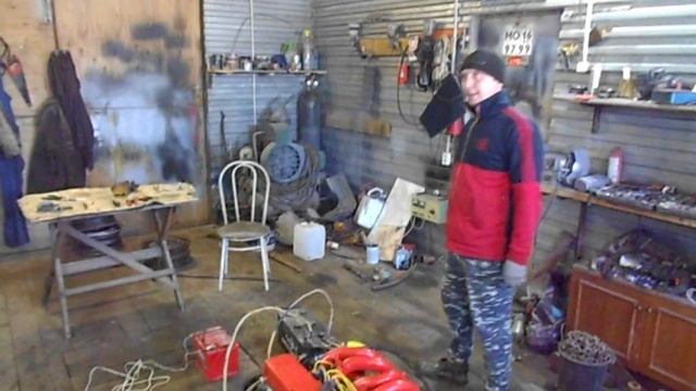 Мерседес ОМ 601 первый запуск двигателя после капремонта. смотреть онлайн