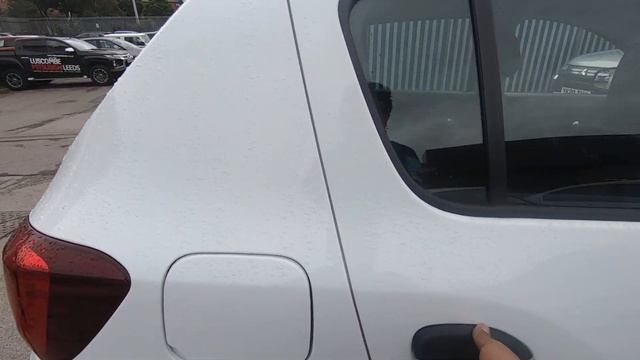 Dacia Sandero Stepway 0.9 Ambiance Tce Manual - YG17HLL смотреть онлайн