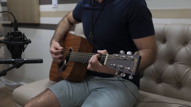 Comparando Violões com Diferentes Microfones - Martin vs. Gibson vs. Taylor смотреть онлайн