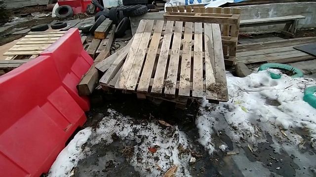 #13. Дачные дела. Холодно и дождь 22.04.23