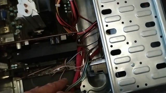 Ремонт компьютера. Не запускается. Чёрный экран. Не сложный ремонт смотреть онлайн