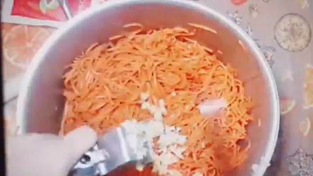Волшебное дерево.Тестирую сухую смесь для моркови по-корейски + простой салат с морковью. смотреть онлайн