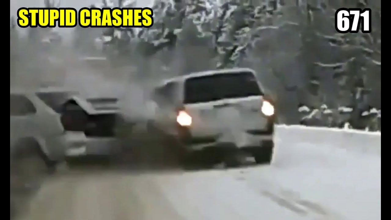 Stupid driving mistakes 671 (January 2022 English subtitles) смотреть онлайн