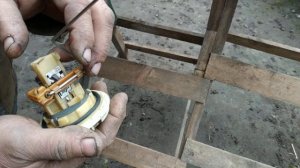 Как  снять и установить датчик уровня топлива Опель Вектра А.