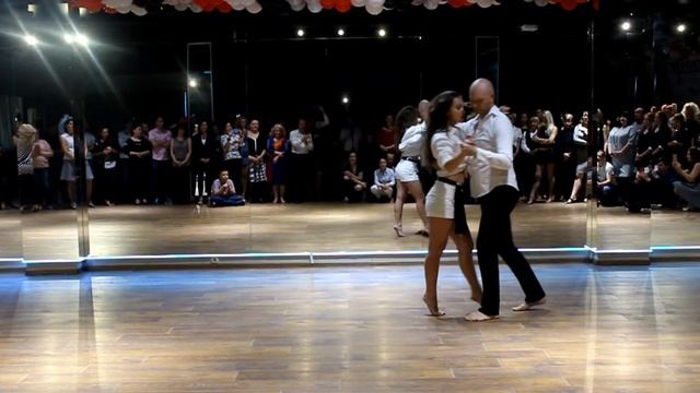 Антон и Вика контемп+кизомба