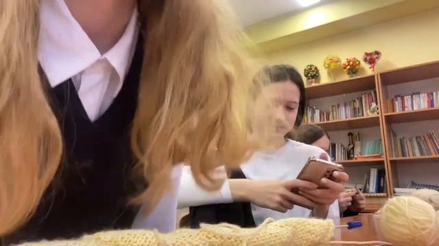 •влог:мой школьный день?// школьная дискотека??• смотреть онлайн