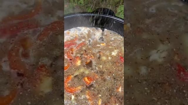 Ароматная шурпа в казане