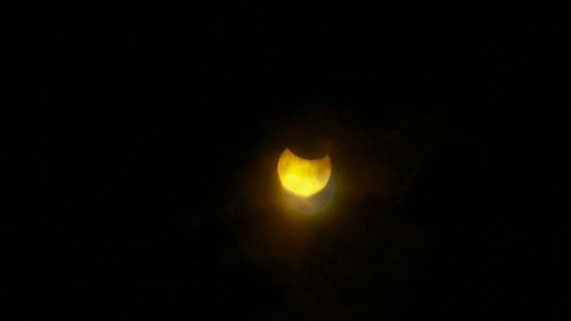 Частичное затмение Солнца. 11.8.2018. Новосибирская область. Видео из фоток смотреть онлайн